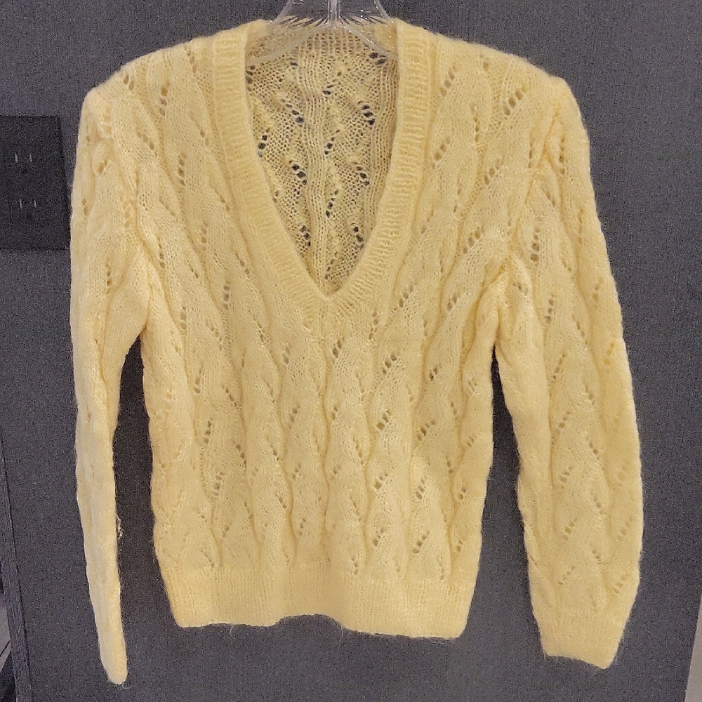 Cozy Yellow Butter Womens Young Adults V-Neck Sweater